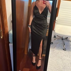 Windsor Black midi dress NWT